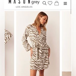 NWT Mason Grey Quinn Banded Short Robe